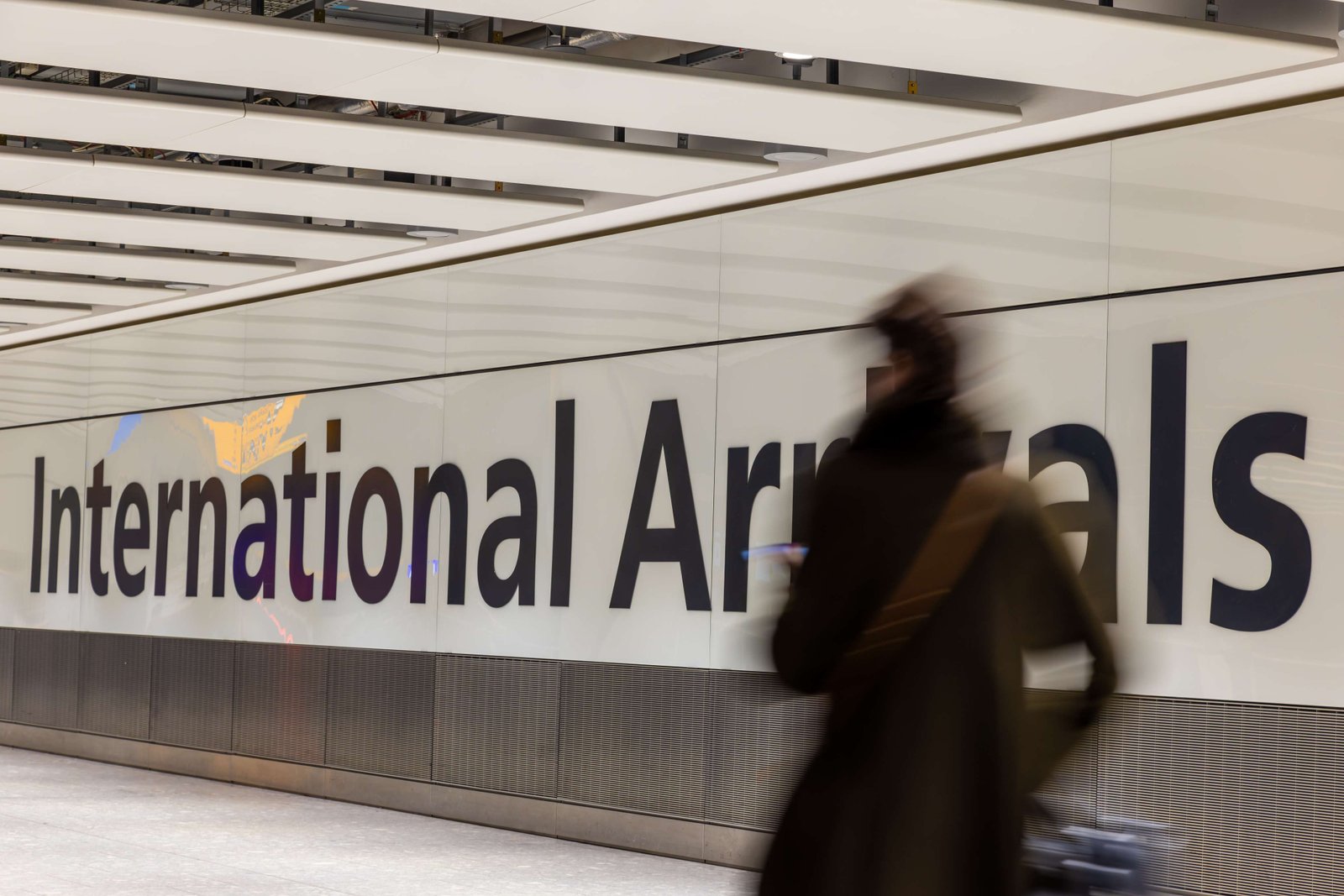 Heathrow Airport Taxi Transfers with Mini Cab Lane